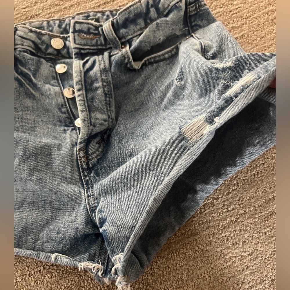 Wild fable - denim shorts distressed - size 6 - Picture 3 of 5